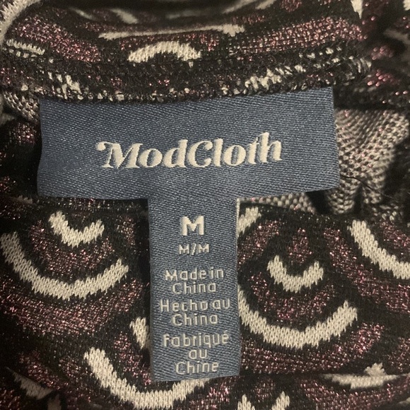 Modcloth metallic geometric long sleeve top - Picture 5 of 7